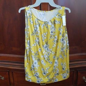Sleeveless blouse